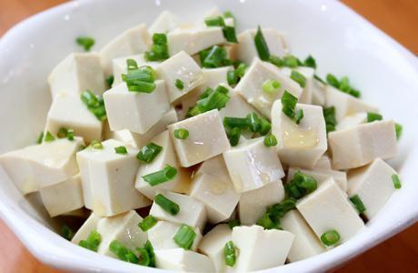 小蔥拌豆腐的做法